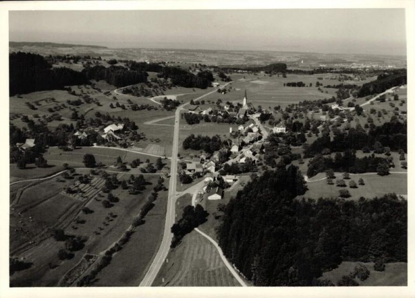 9514 Wuppenau TG, Konstanzerstr., Dorfstr./ Kath. Kirche St. Martin Vorderseite