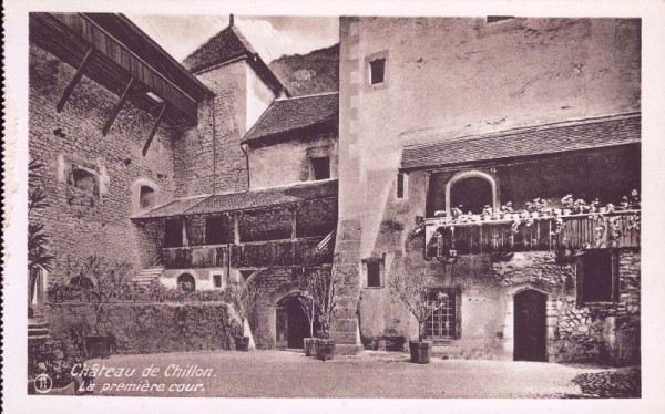 Château de Chillon - La première cour