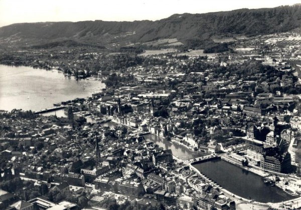 Zürich. Blick auf Limmat und See Vorderseite