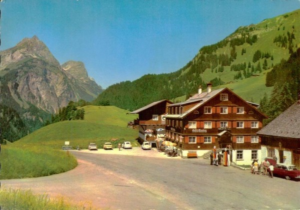 Gasthof "Tannberg" Schröcken, mit Künzelspitze Vorderseite