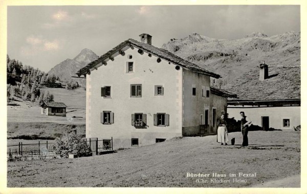 Bündner Haus im Fextal Vorderseite