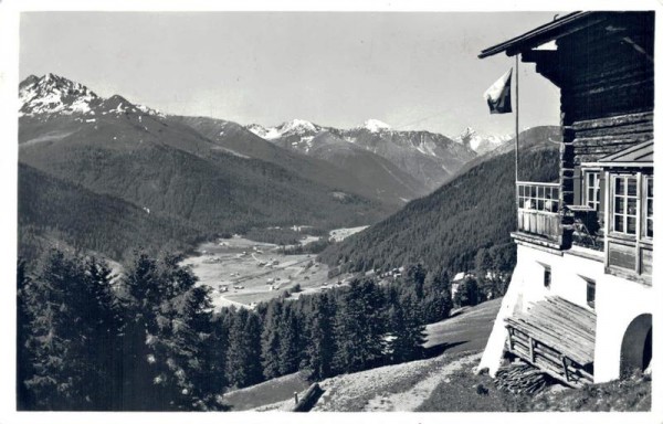 Davos. Gasthaus Strela-Alp mit Aelplihorn, Piz d`Aela u. Tinzenhorn Vorderseite