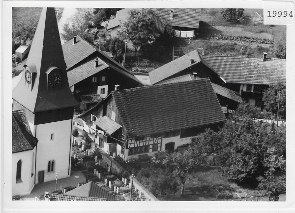 Flugaufnahme Zell ZH Dorfpartie Kirche - Foto: 90x125mm