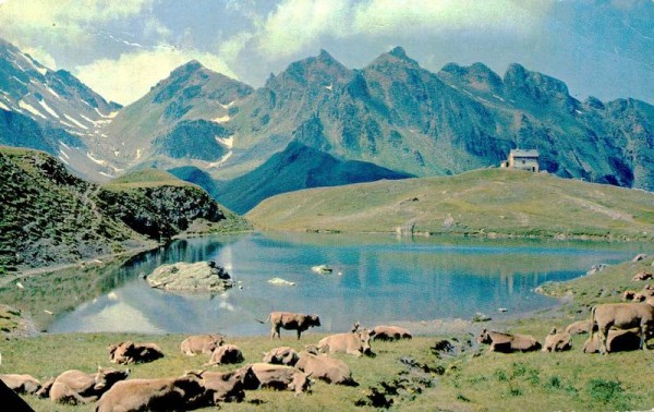 Pizol. Wangsersee mit S.A.C. Klubhütte und Wildseelücke Vorderseite