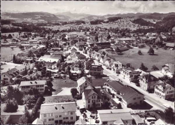 Bazenheid (SG) im Toggenburg mit Speer und Churfirsten