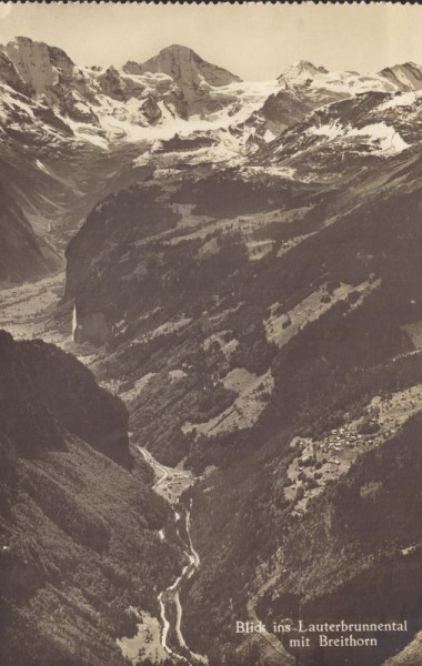 Blick ins Lauterbrunnental mit Breithorn