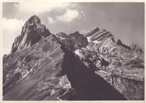 Im Alpstein: Liesengratweg mit Säntis Vorderseite