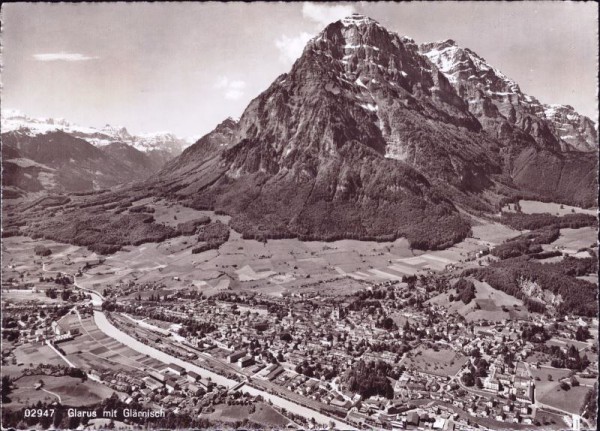 Glarus mit Glärnisch