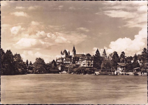 Thun. Aarebassin mit Kirche und Schloss