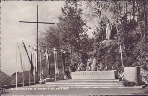 Der Feierplatz des hl. Bruder Klaus auf Flüeli. Altar u. Bruder Klaus Statue