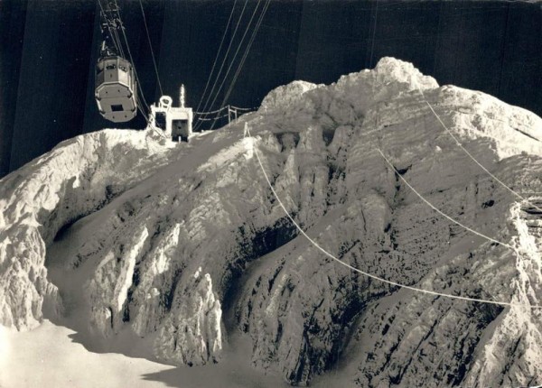 Säntis. Bergstation und Fernsehsender Vorderseite