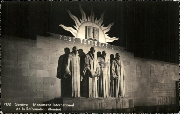 Genève, Monument de la Réformation illuminé Vorderseite