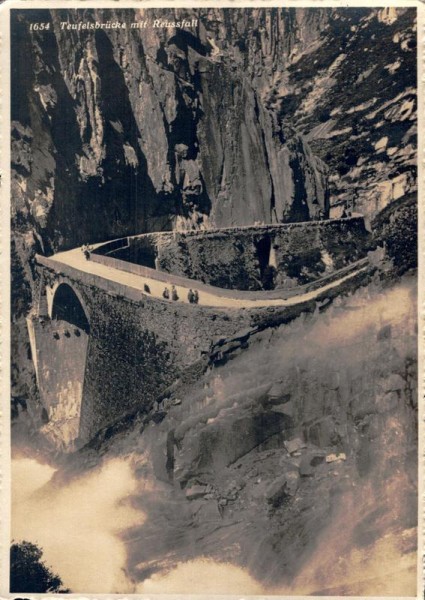 Teufelsbrücke mit Reussfall Vorderseite