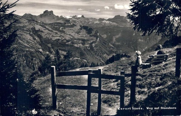 Kurort Stoos. Weg auf Stooshorn Vorderseite