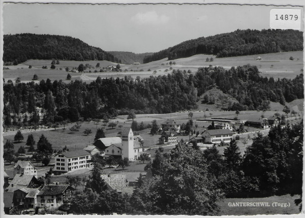 Ganterschwil SG - Dorfpartie mit Kirche