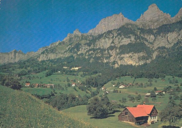 Walenstadtberg mit Leistkamm und Churfirsten Vorderseite