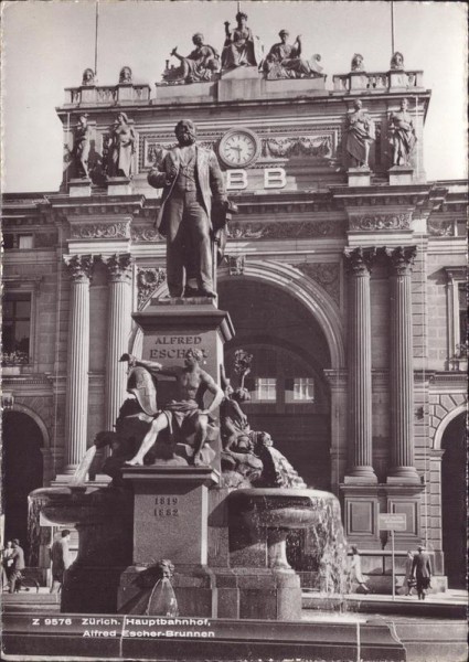 Alfred Escher-Brunnen, Hauptbahnhof Zürich Vorderseite