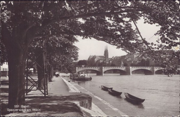 Basel - Spazierweg am Rhein