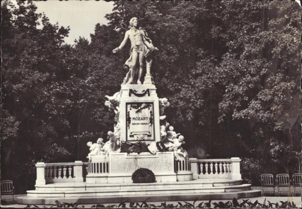 Mozart-Denkmal (Wien) Vorderseite