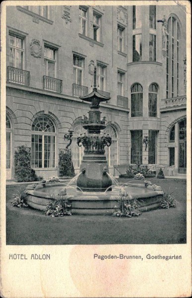 Hotel Adlon, Berlin Vorderseite