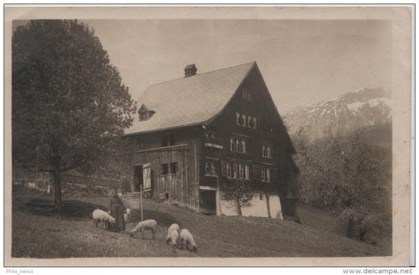 St. Margrethen - Rösslihaus - animee - Mädchen mit Schafen