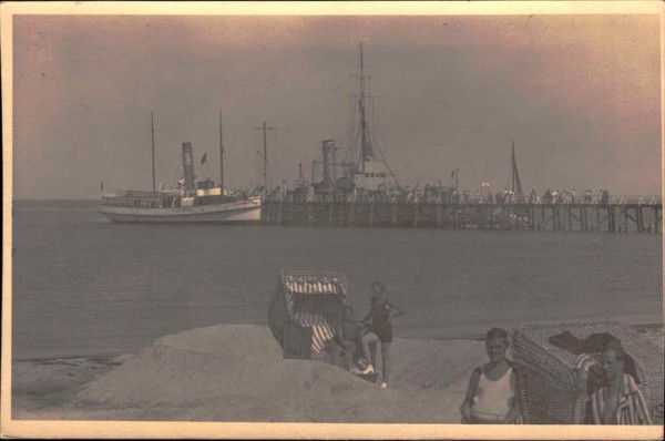 Strand mit Schiff Silbermöwe Vorderseite