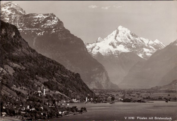 Flüelen mit Bristenstock