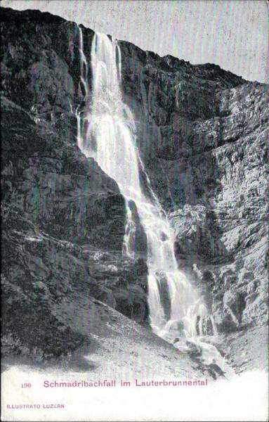Schmadribachfall im Lauterbrunnental Vorderseite