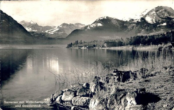 Sarnersee mit Wetterhorngruppe und Giswilerstock. 1943 Vorderseite