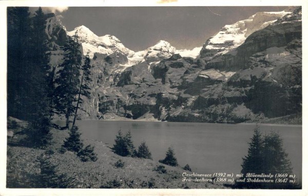 Öschinensee mit Blümlisalp, Fründenhorn und Doldenhorn Vorderseite