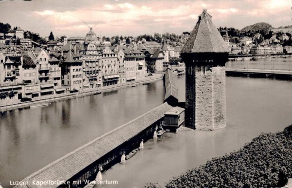 Luzern. Kapellbrücke mit Wasserturm Vorderseite