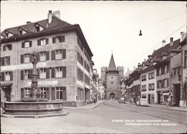 Basel, Spalenvorstadt mit Holbeinbrunnen und Spalentor