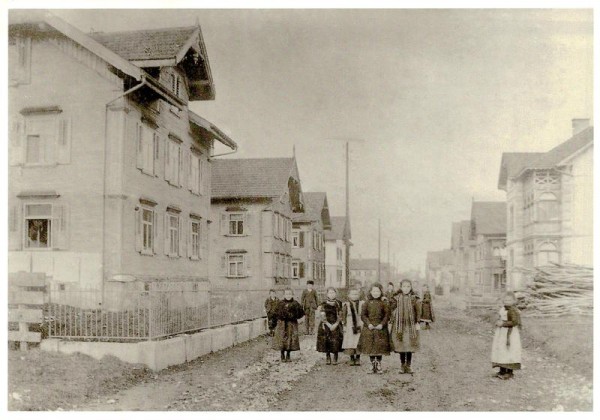 Schulhausstrasse Buchs SG gegen Norden um 1904; Reproduktion Vorderseite