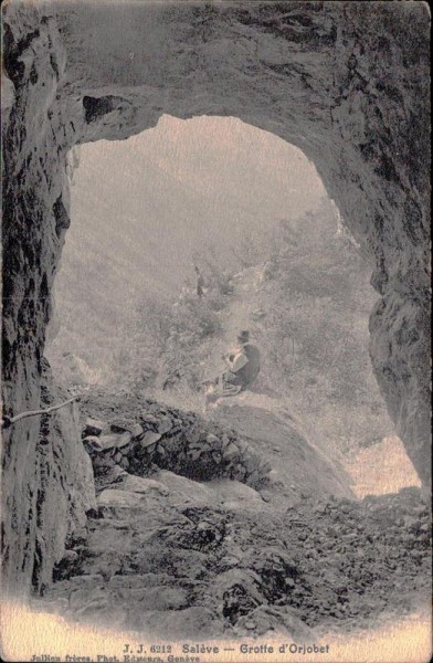 Salève, Grotte d'Orjobet Vorderseite
