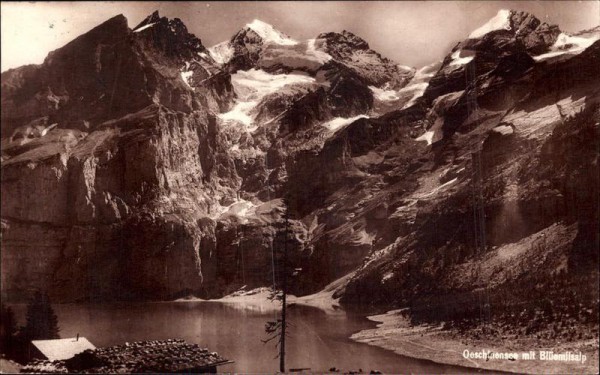 Blüemlisalp (3661 m) - Oeschinensee Vorderseite