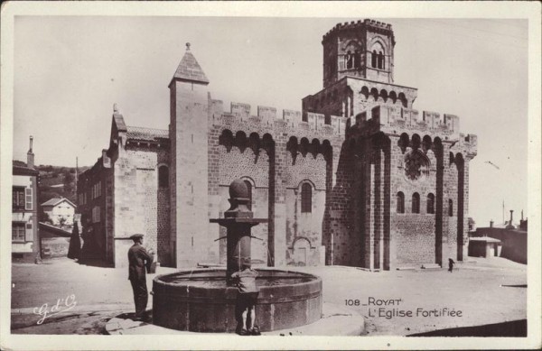 Église Saint-Léger de Royat Vorderseite