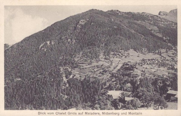 Blick vom Chalet Grida auf Maladers, Mittenberg und Montalin Vorderseite