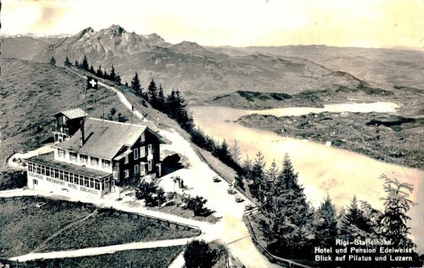 Rigi-Staffelhöhe Hotel und Pension Edelweiss, Blick auf Pilatus und Luzern Vorderseite