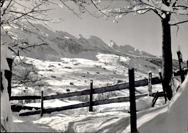 Wildhaus. Churfirsten Vorderseite