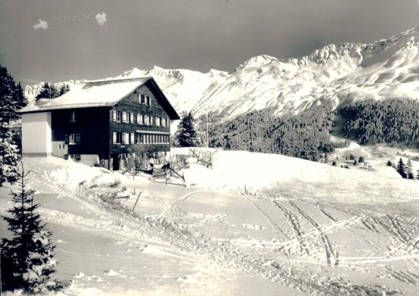 Lenzerheide. Ferienheim Männedorf "Tga da Lai" mit Parpanerhörner u. Urdenfürkli Vorderseite