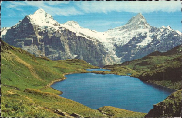 Bachalpsee bei Grindelwald mit Wetterhorn, Berglistock und Schreckhörner