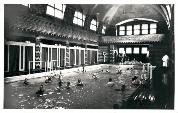 Ragaz, Thermalschwimmbad Vorderseite