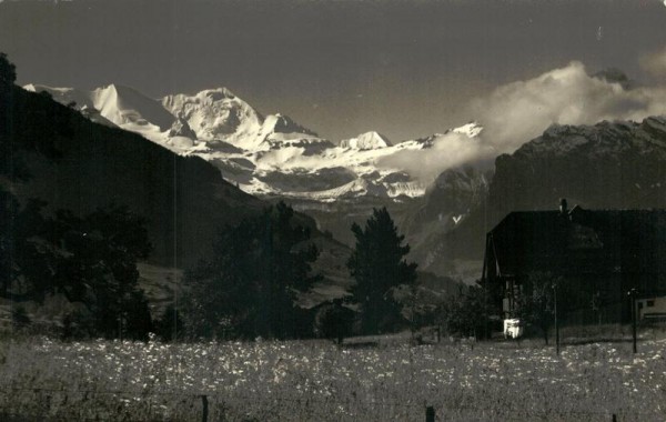Aeschi, Landschaft mit Blüemlisalp Vorderseite