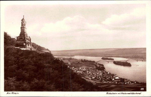 Niederwalddenkmal (Rüdesheim am Rhein) Vorderseite