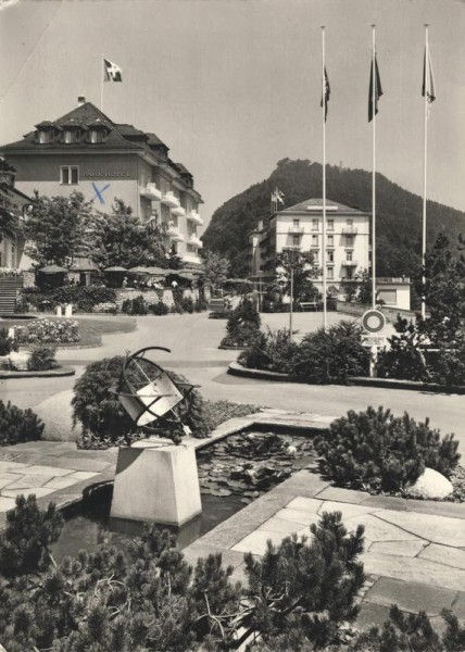 Bürgenstock-Hotels. Park- und Palace-Hotel Vorderseite