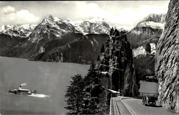 Axenstrasse mit Urirotstock Vorderseite