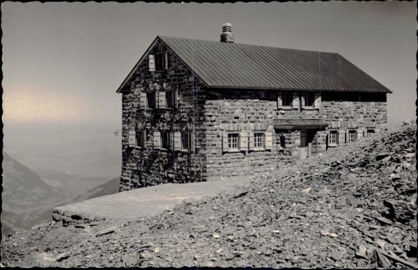 Blümlisalphütte Vorderseite