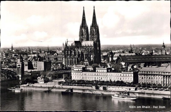 Köln am Rhein - Der Dom Vorderseite