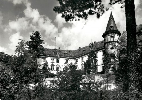 Hüttwilen, Kurhaus-Schloss Steinegg Vorderseite