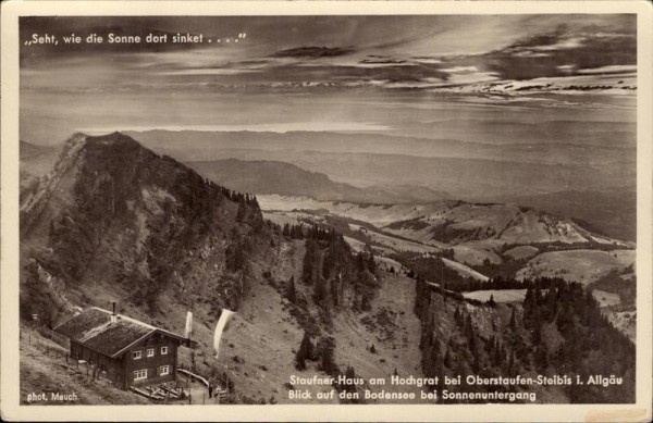 Staufner-Haus am Hochgrat bei Oberstaufen-Steibis i. Allgäu Blick auf den Bodensee bei Sonnenuntergang Vorderseite